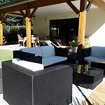 D'hotes Les Iris A Sur Le Bassin D'arcachon B&B