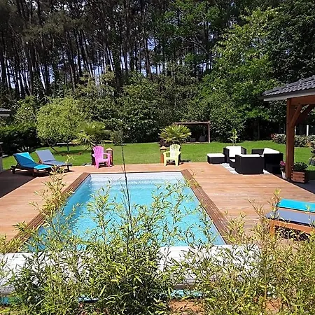 Alojamento de Acomodação e Pequeno-almoço D'hôtes Les Iris à Sur Le Bassin D'arcachon 4*