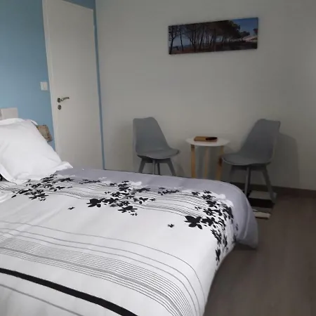 D'hotes Les Iris A Sur Le Bassin D'arcachon 4*