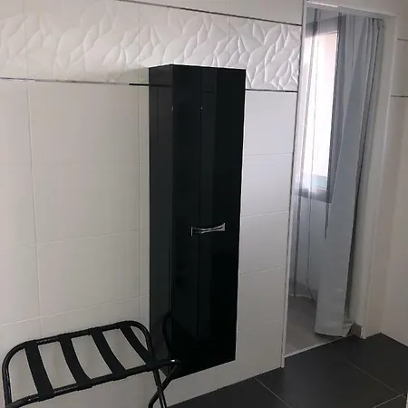 D'hotes Les Iris A Sur Le Bassin D'arcachon Bed & Breakfast