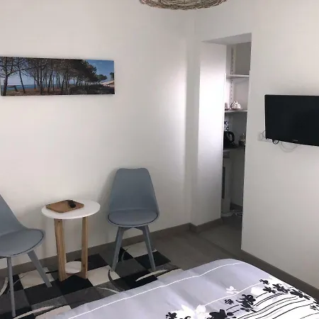 D'hotes Les Iris A Sur Le Bassin D'arcachon