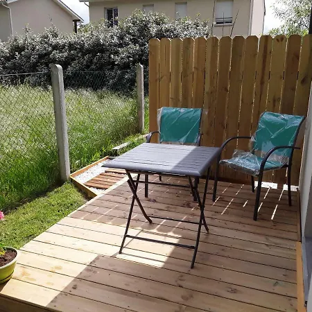 D'hotes Les Iris A Sur Le Bassin D'arcachon Bed & Breakfast 3*