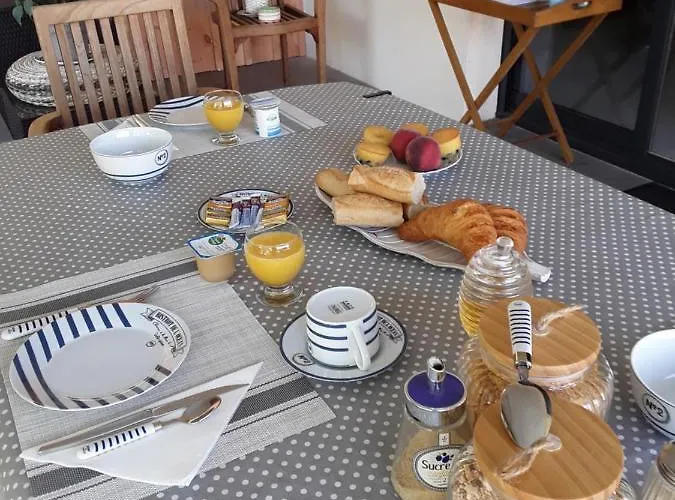 D'hotes Les Iris A Sur Le Bassin D'arcachon فندق مبيت وإفطار ميوس