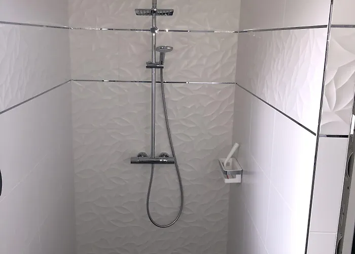 فندق مبيت وإفطار D'hotes Les Iris A Sur Le Bassin D'arcachon